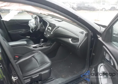 2019 Chevrolet Malibu Lt z USA, uszkodzony, nr VIN 1G1ZD5ST9KF123210